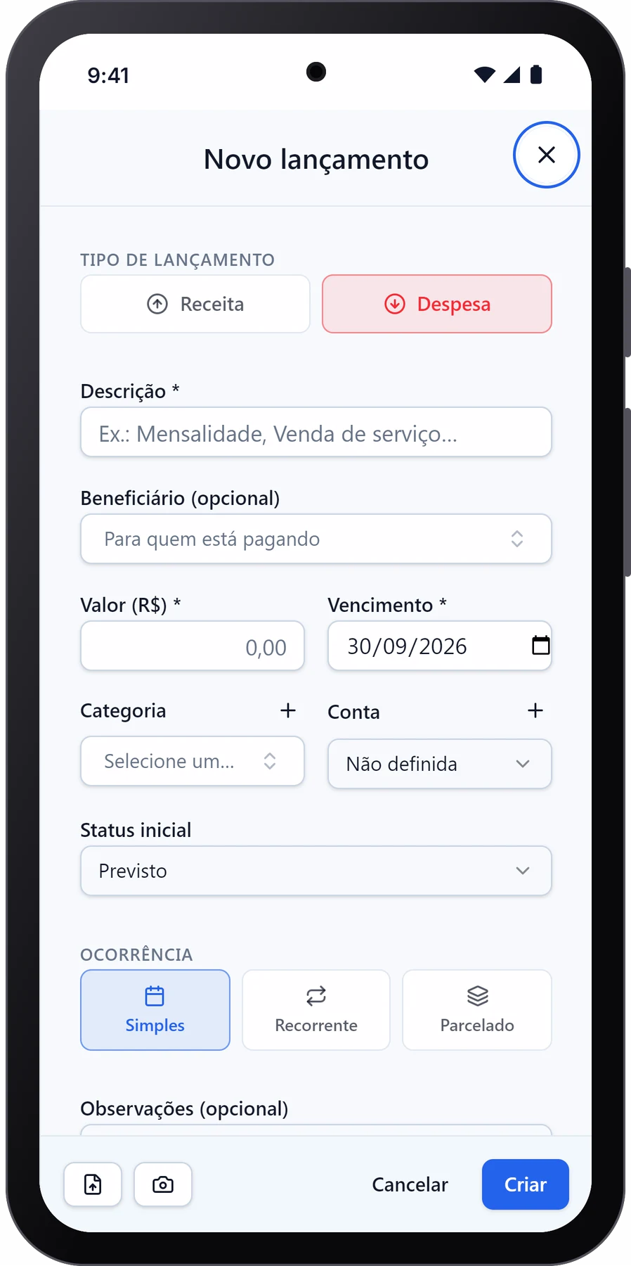 O Caixa360 num celular Android: o novo lançamento, com os ícones de arquivo e de câmera na barra de baixo